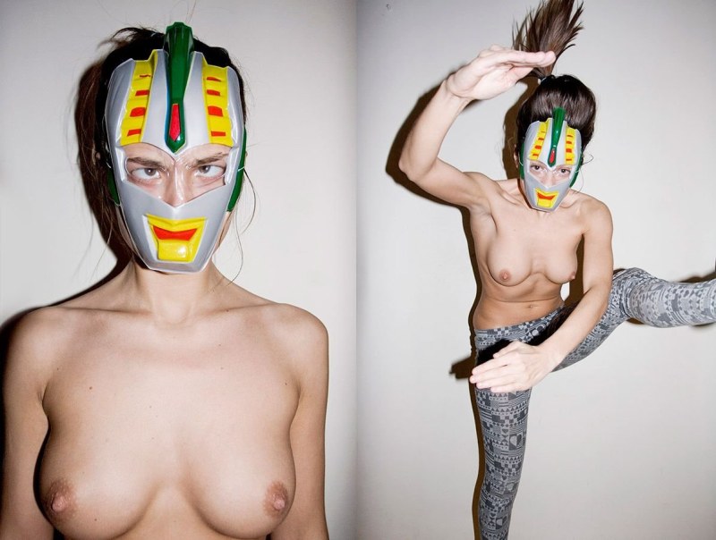 Plum Bloggersh and Streamsh Naked