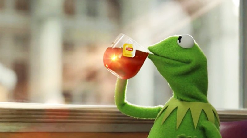 Frog Cermit with tea