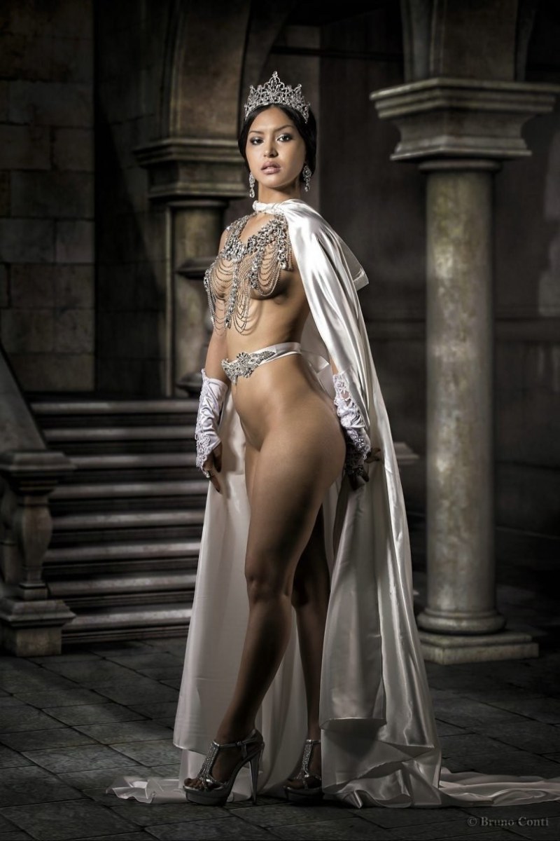 Medieval dresses Berkanar