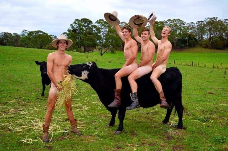 Teen Brunette Fucking Outside with the Senior