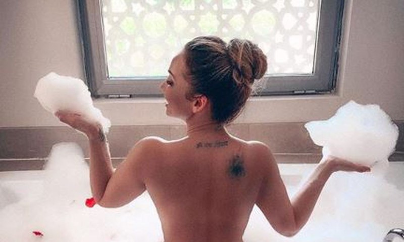 Anfisa Chekhova naked without panties