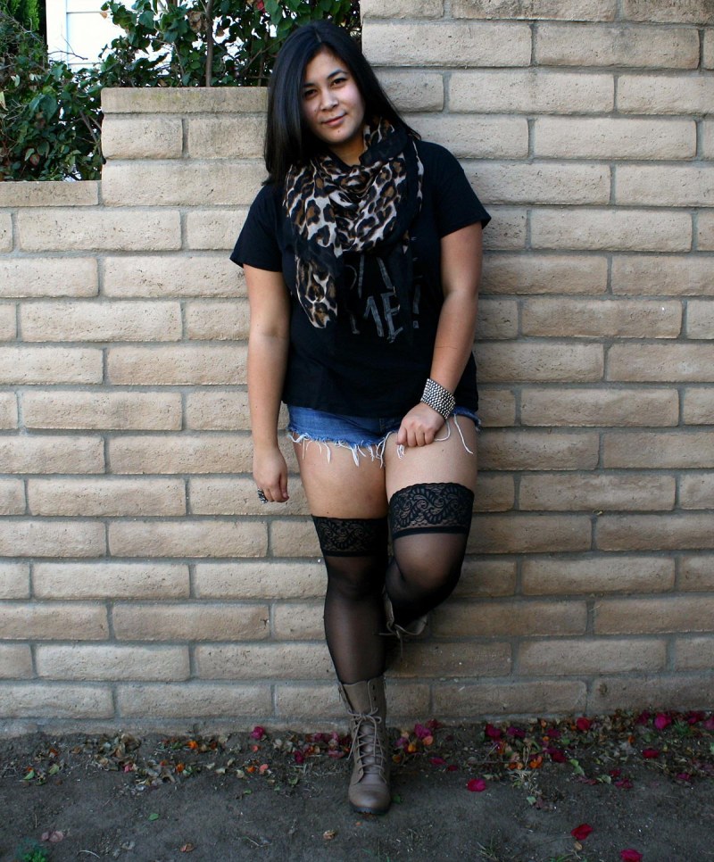 Bbw in shorts and tights