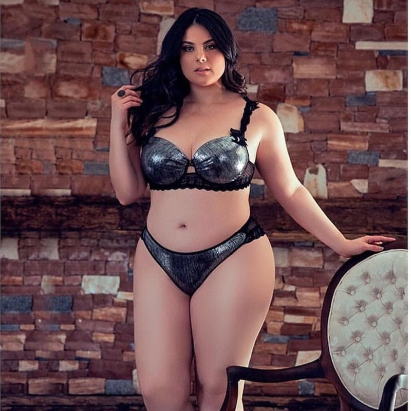 Sofia Adams Model Plus Saiz