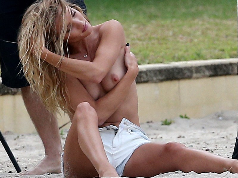 Rosie Huntington-Whiteley Naked Transformers