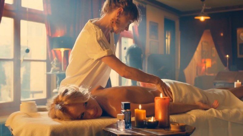 Julia Fox actress naked