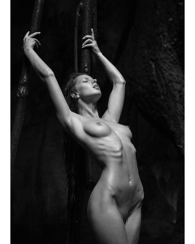 Julia Rose Model Naked