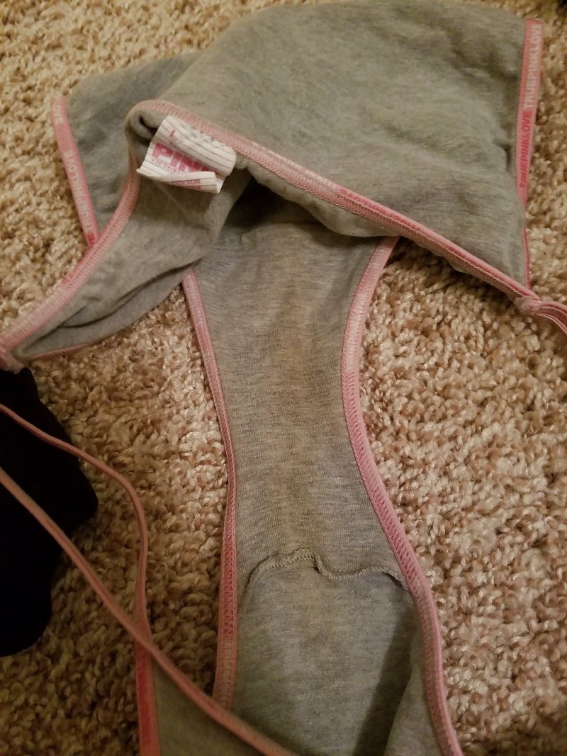 Mature in pantyhose without panties