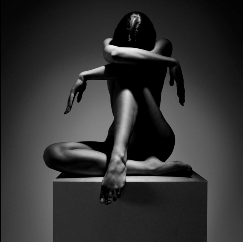 The silhouette of the female body