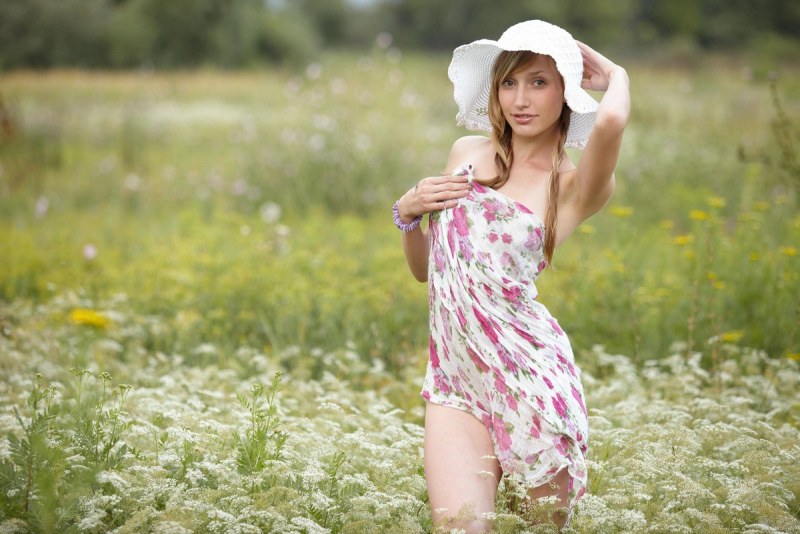 Girl in a dress in the summer fabulous
