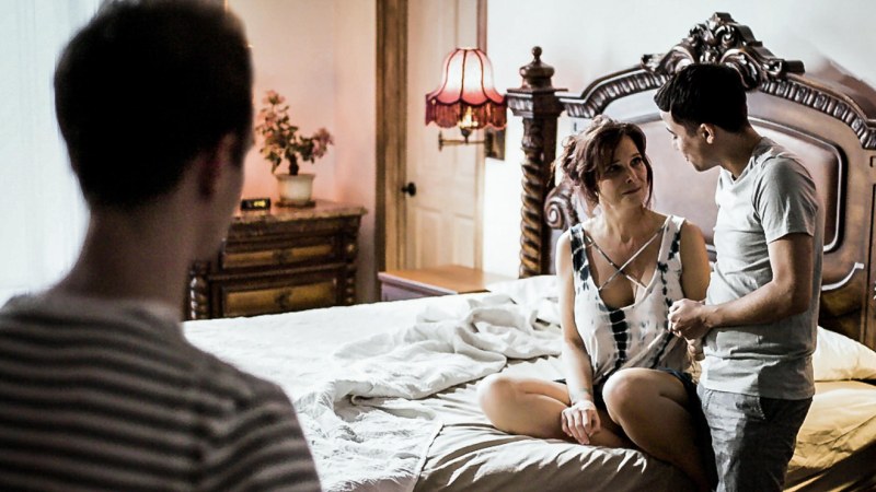 Busty Eve Noti in the shower