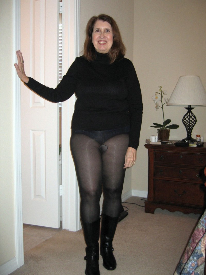Granny Pantyhose amateur