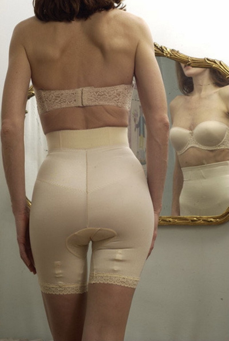 Big breasts dress selfie