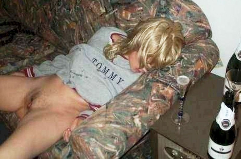 Fucking drunken girls at a party