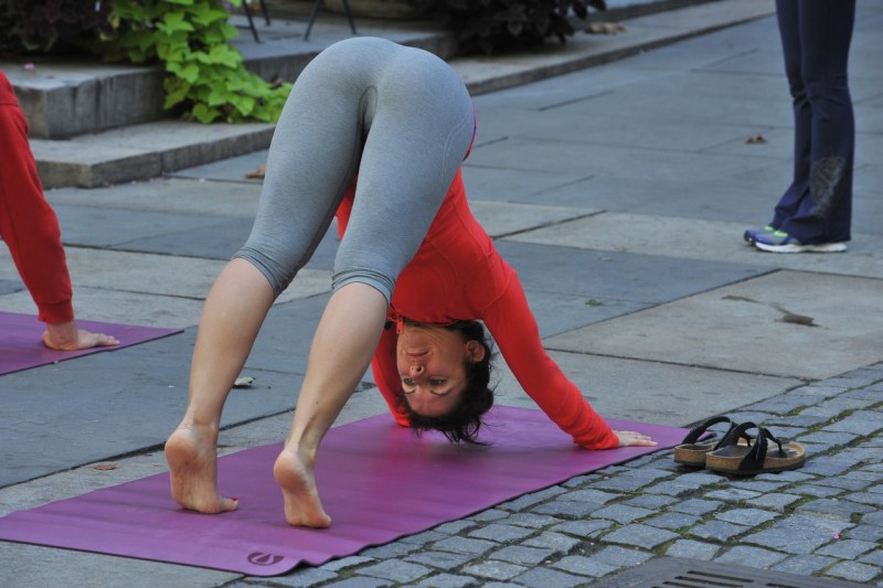 Yoga in leggings