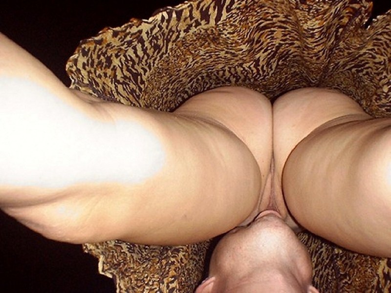 Women's ass under the skirt