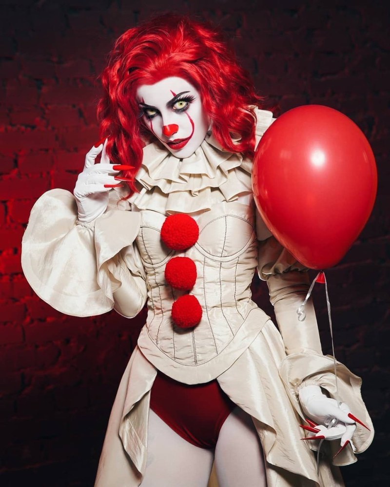 Sexy clown Pennyiz
