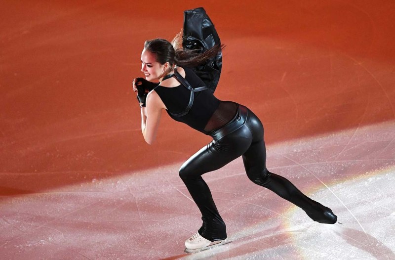 Elizaveta Tuktamysheva and Alina Zagitova