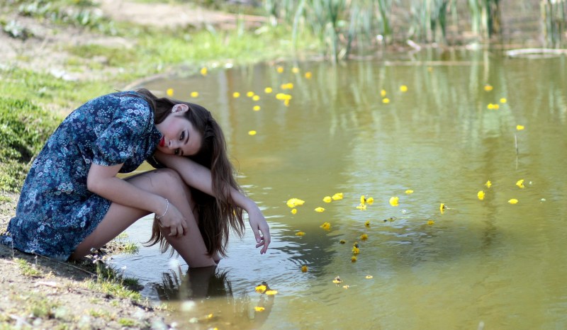 Girl at the reservoir