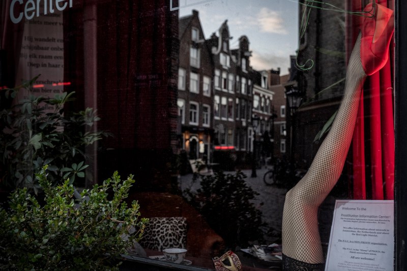 Red Light Quarter Studio Bang