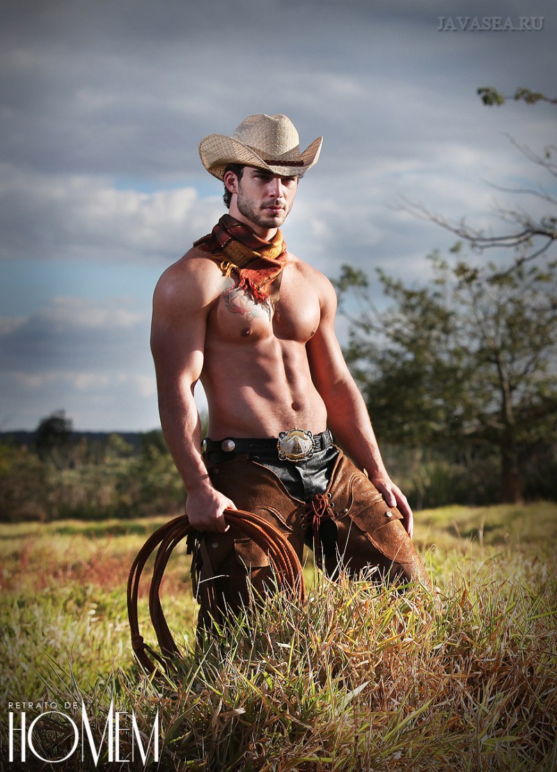 Angelica Bridges in a cowboy hat