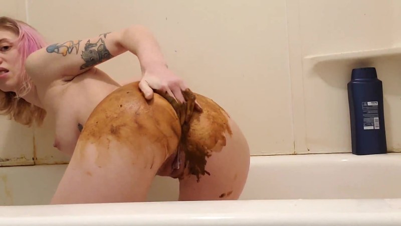 Young girls poop