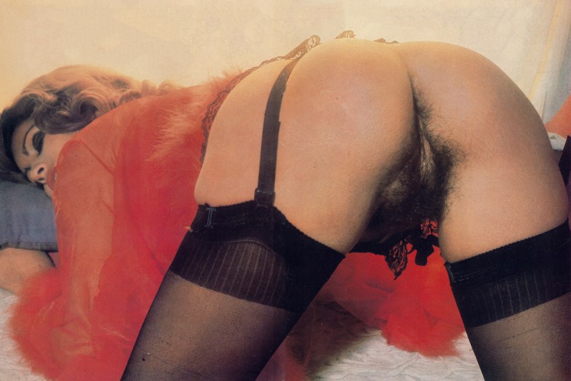 Retro hairy ladies in stockings