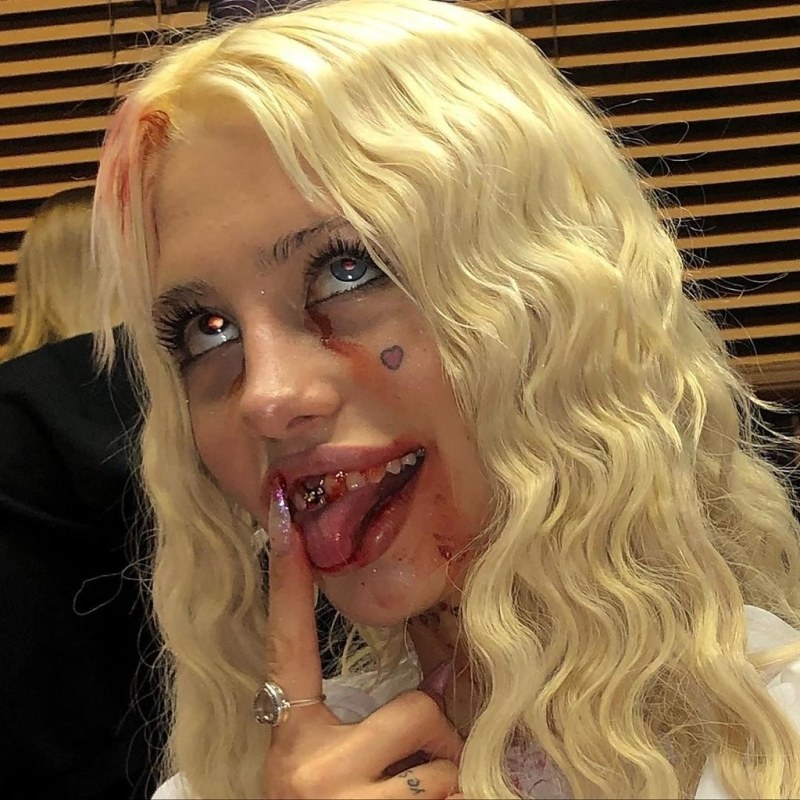 Anna Mikheeva Hofmanita