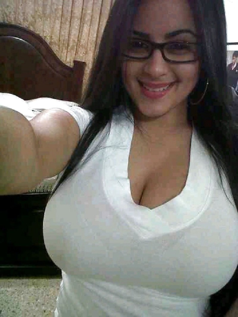 Arab with big breasts