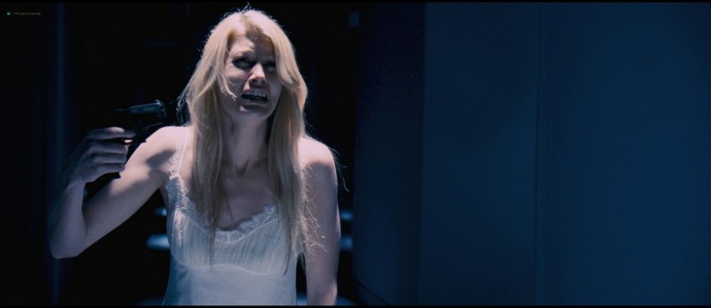 Actress Kate Nauta in an excerpt at a depth of 9 miles