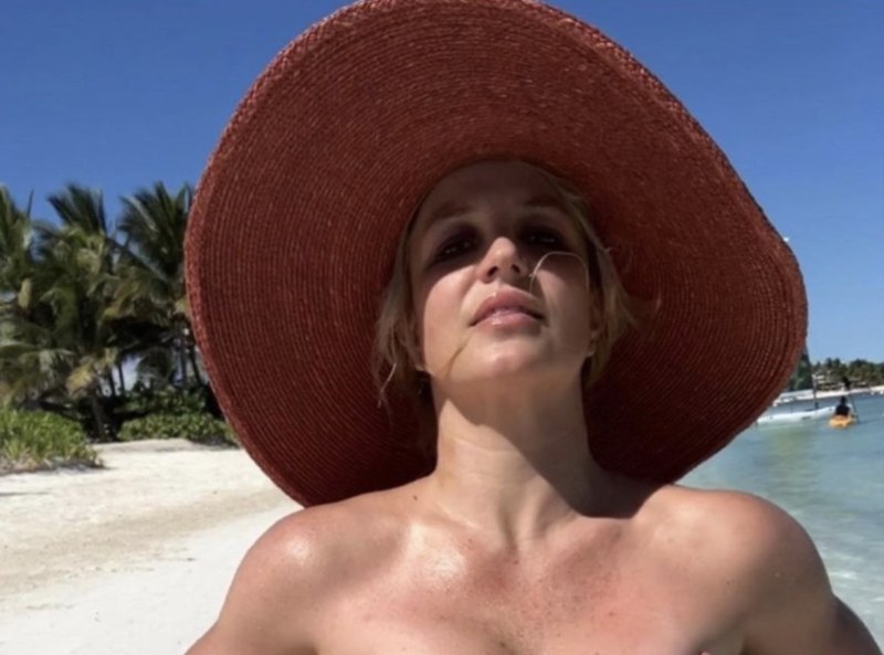 Britney Spears sucking dick