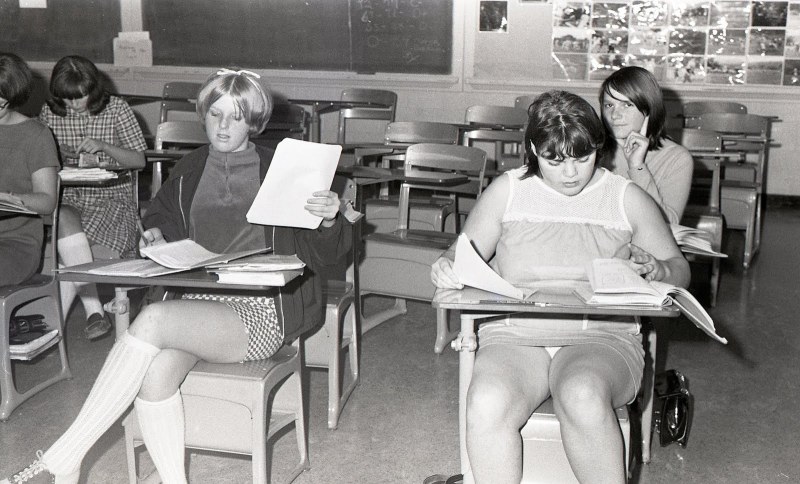 Mini skirts in the USSR at school