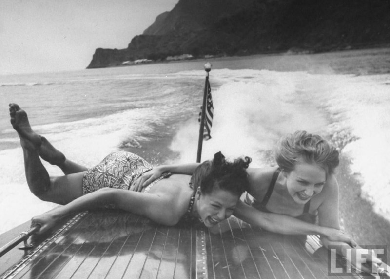 Soviet women on the beach