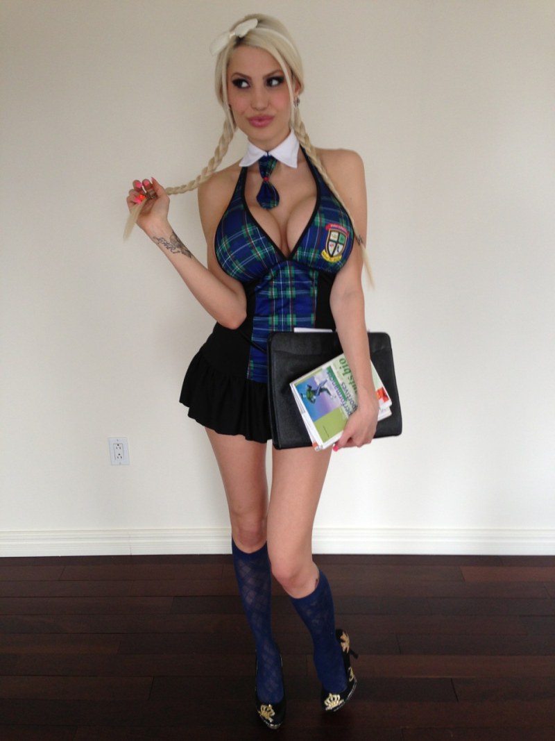 Ladies in Fancy Dress Amateur