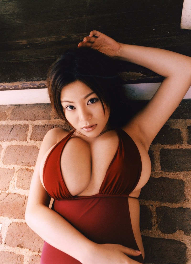 Ai shinozaki chest