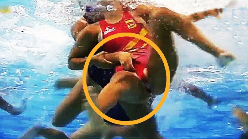 Perfect Underwater Blowjob by Hot Teen Minnie