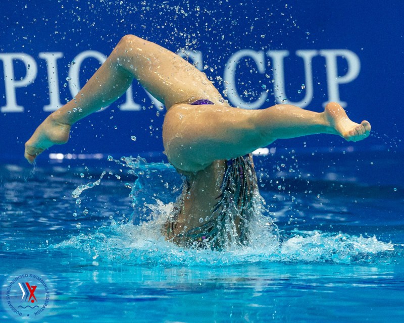 Naked Alessandra Jane in the pool