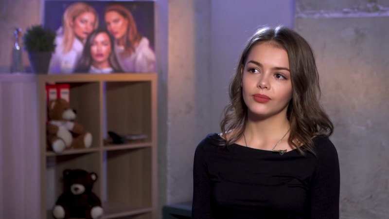 Elena-Cristina Swan hot