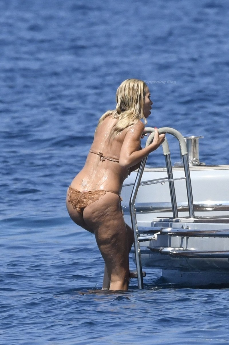 Bambola Italian porn movie