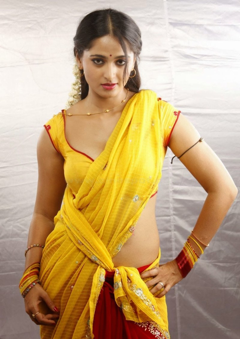 Anushka Shetty Saree