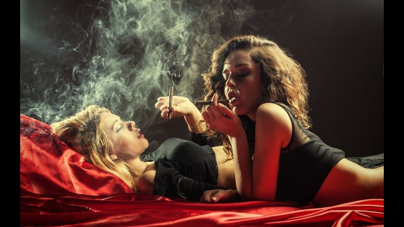 An alien with a jamb