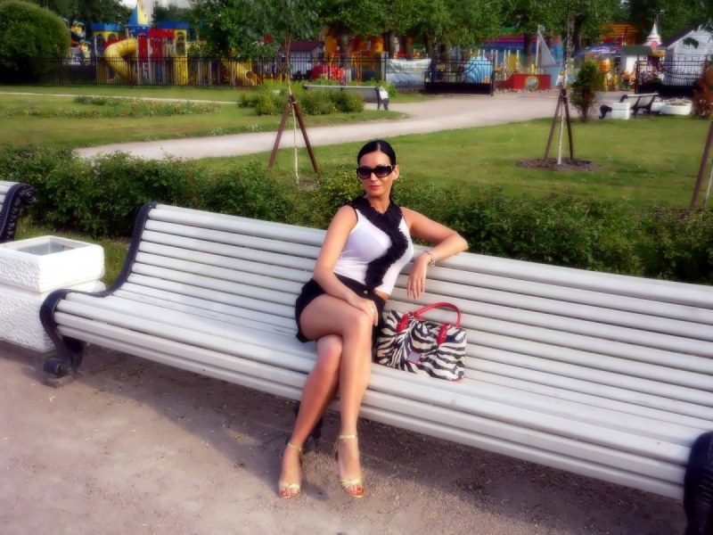 Anna Fedotova Sean Archer