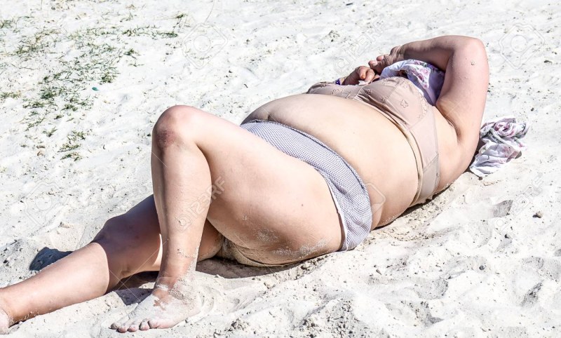 Grandma on the Beach spied