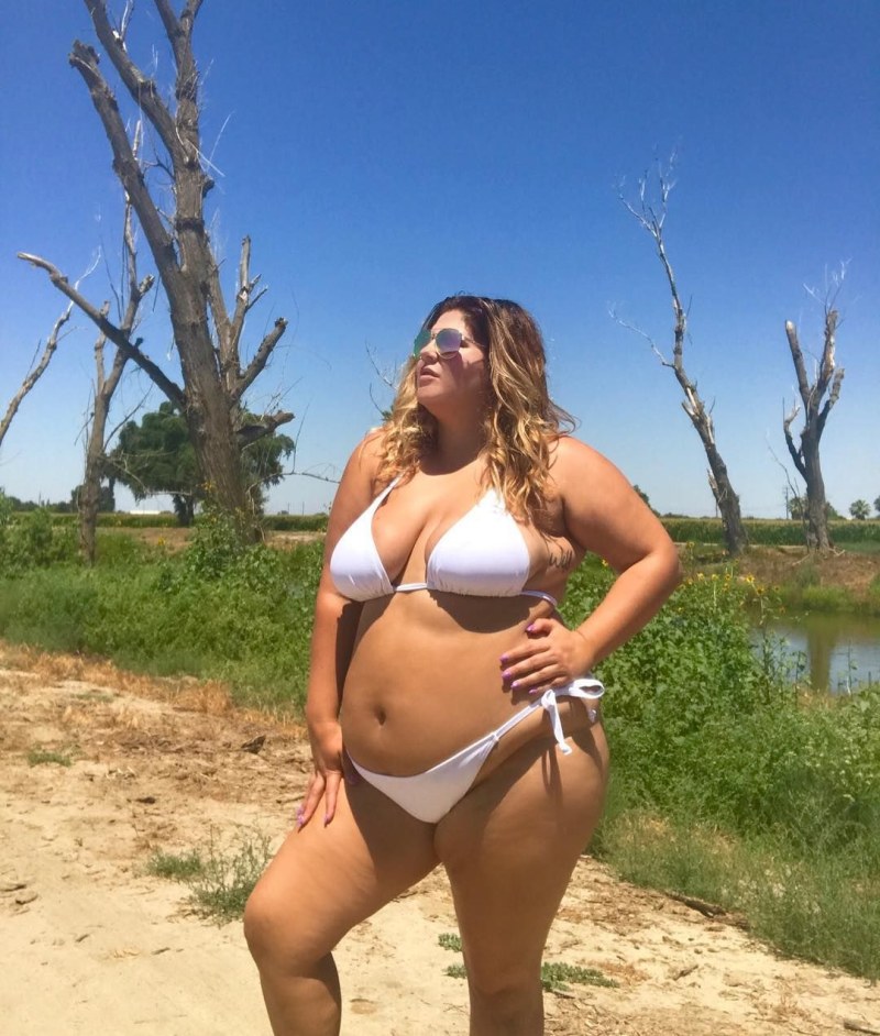 Bbw in swimsuits on the beach
