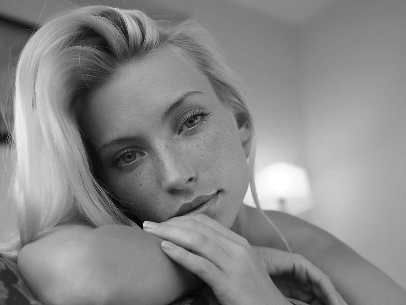 Blonde Anneli Herritsen