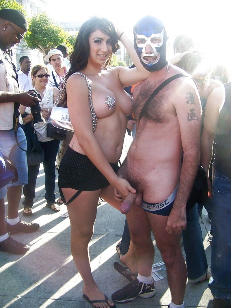 Naked chicks at a party