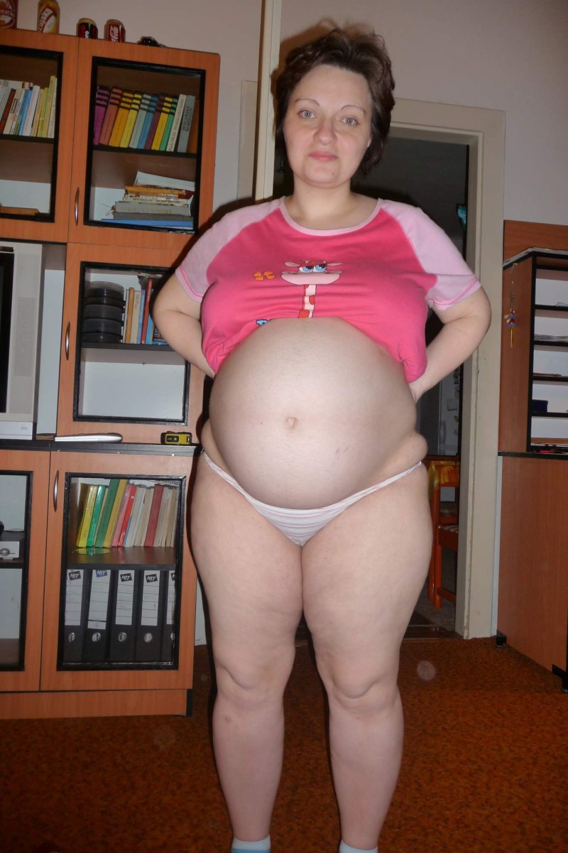 Elderly women with big stomachs