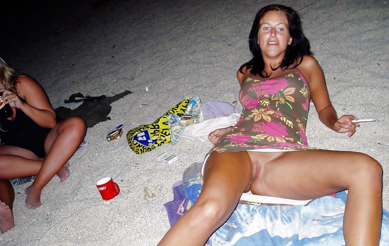 Upskirting Spy Mature Territory