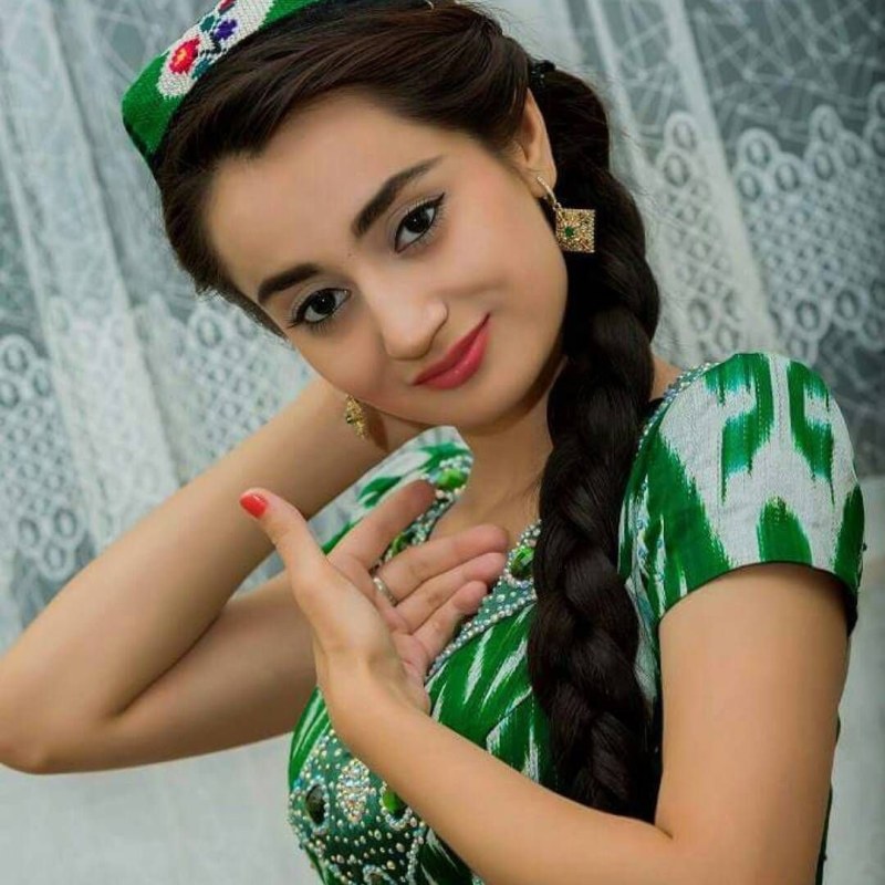 Model Nodira Mazitov