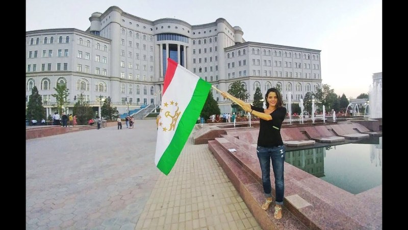 Girls with Tajik flag