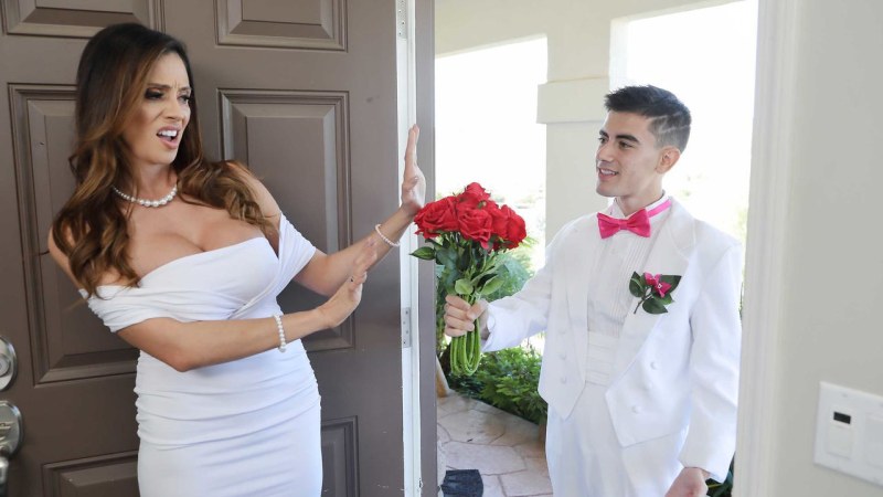 Girls part with innocence